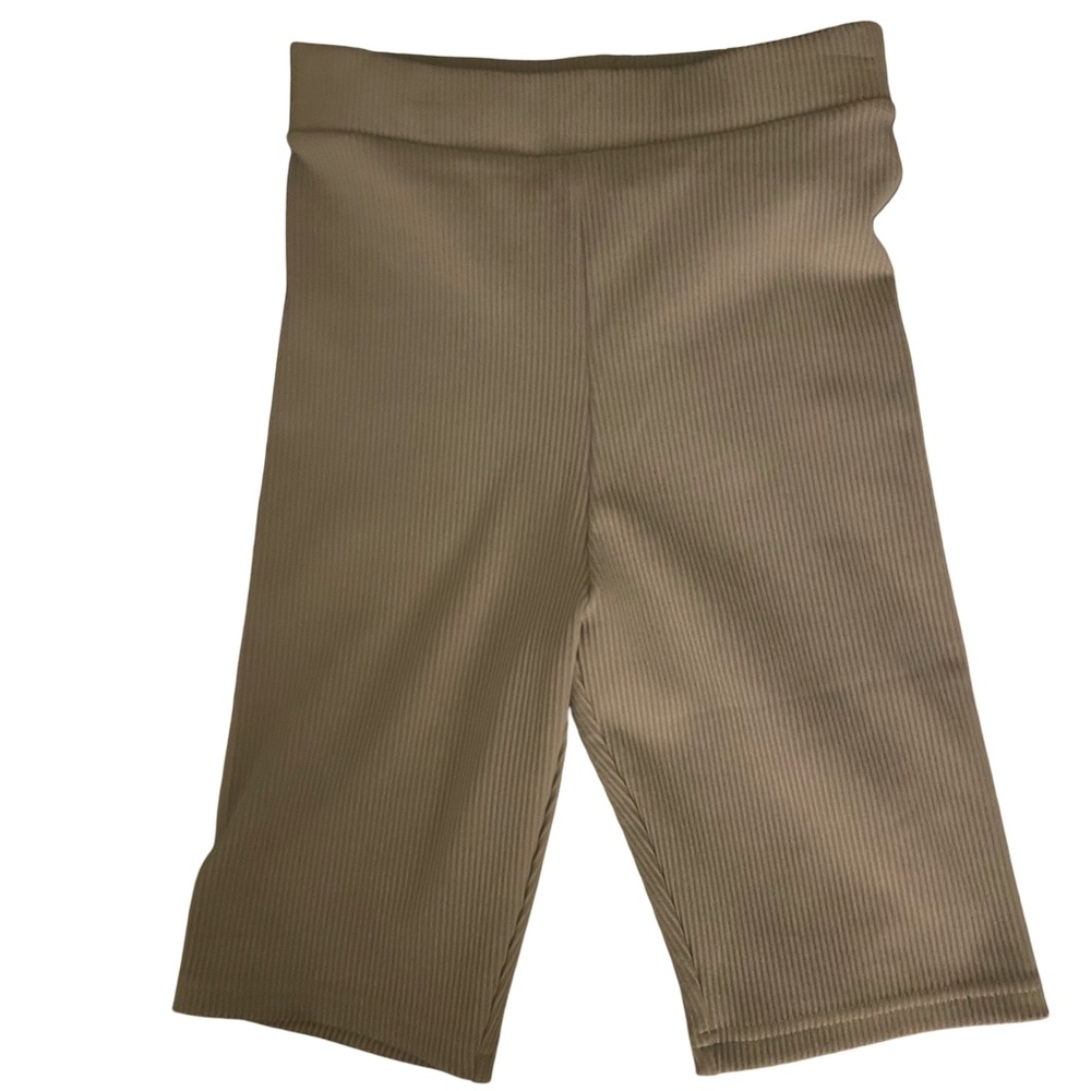 Women’s XS Comfy Beige Bermuda Shorts